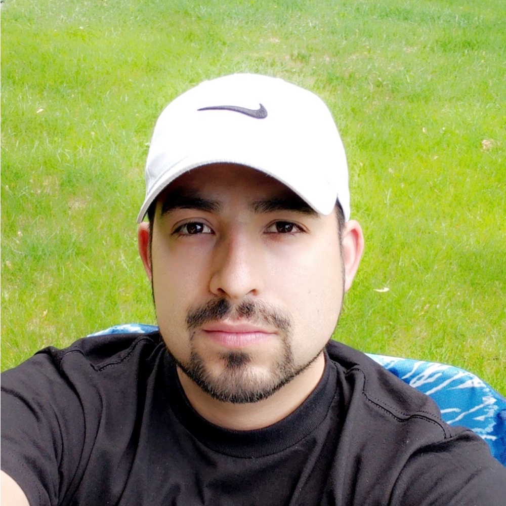 Meet your Posher, Luis